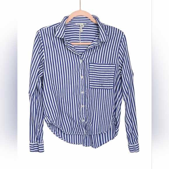 beachlunchlounge Tops - Beachlunchlounge Blue and White Striped Cropped Long Sleeve Button Down S